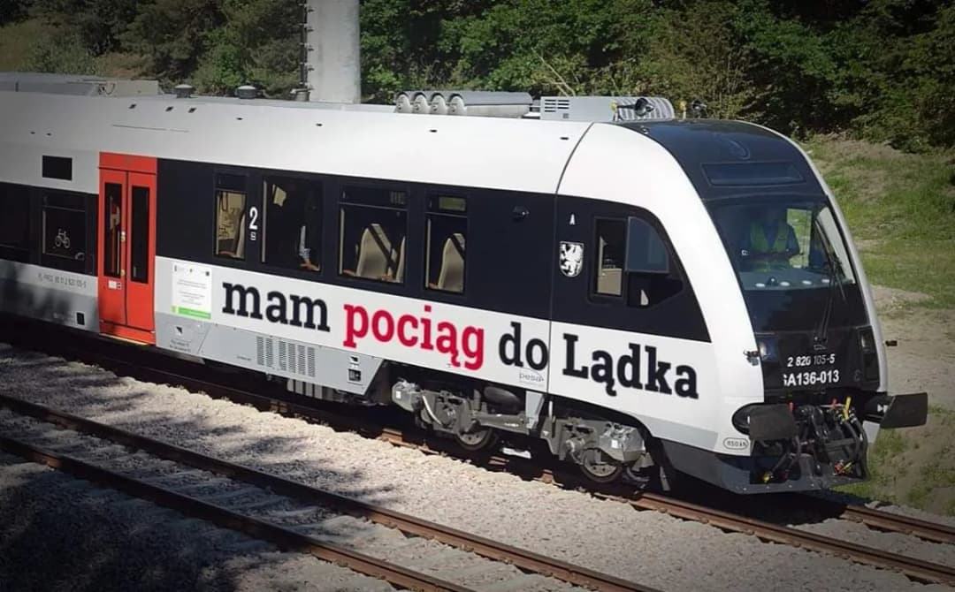 Jak dojechać pociągiem do Lądka Zdroju: ważne informacje o trasie i biletach
