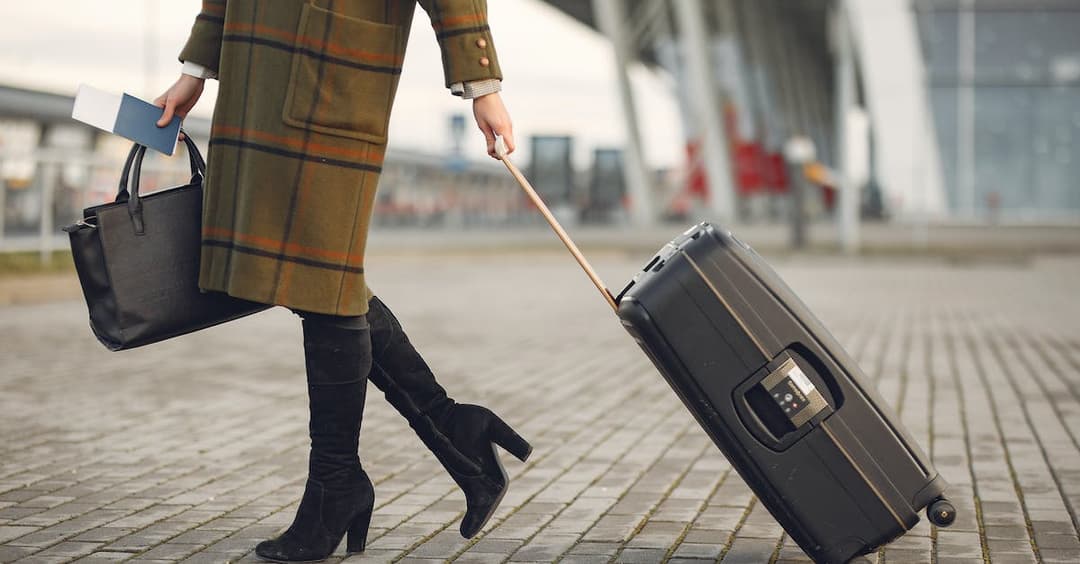 Rzym Fiumicino lotnisko FCO - jak dojechać do centrum z portu lotniczego?