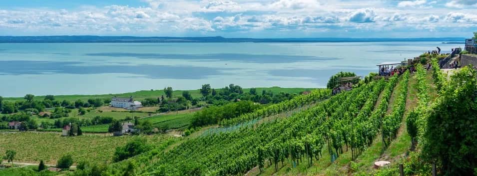 Najpiękniejsze miejsca nad Balatonem, które musisz zobaczyć tej wiosny