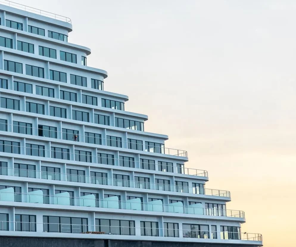 Kiedy będzie otwarty hotel Gołębiewski w Pobierowie? Sprawdź szczegóły!