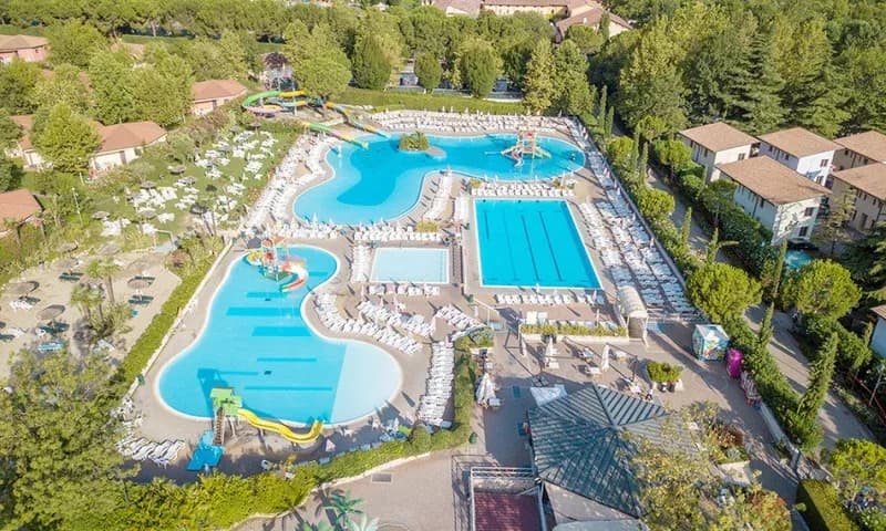 Jezioro Garda 2023 - najlepsze kempingi i pola namiotowe nad wspaniałym włoskim jeziorem!